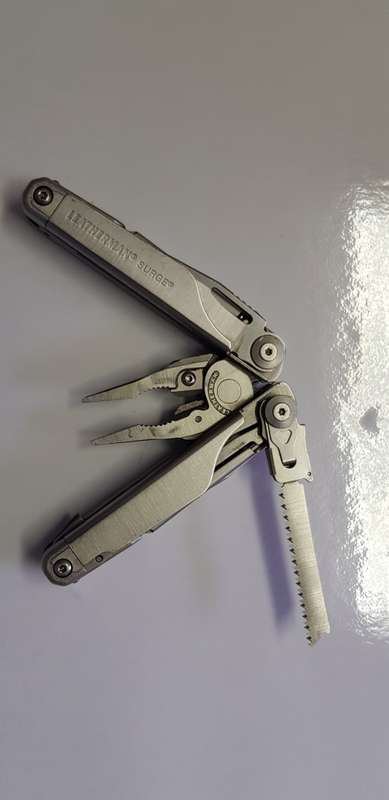 Leatherman Surge